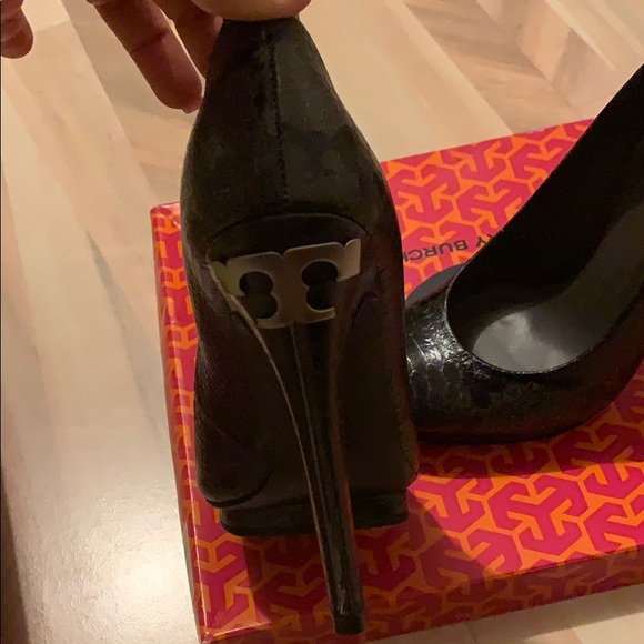 Tory burch shoes, Good condition, 4 times worn - Picture 2 of 8